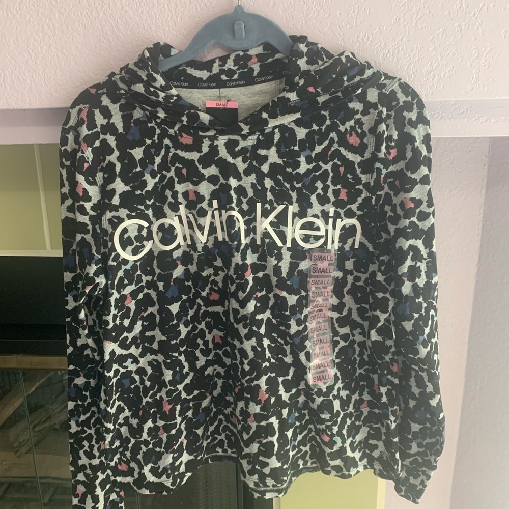 🎆 CALVIN KLEIN TOP (SMALL) NWT 🎆